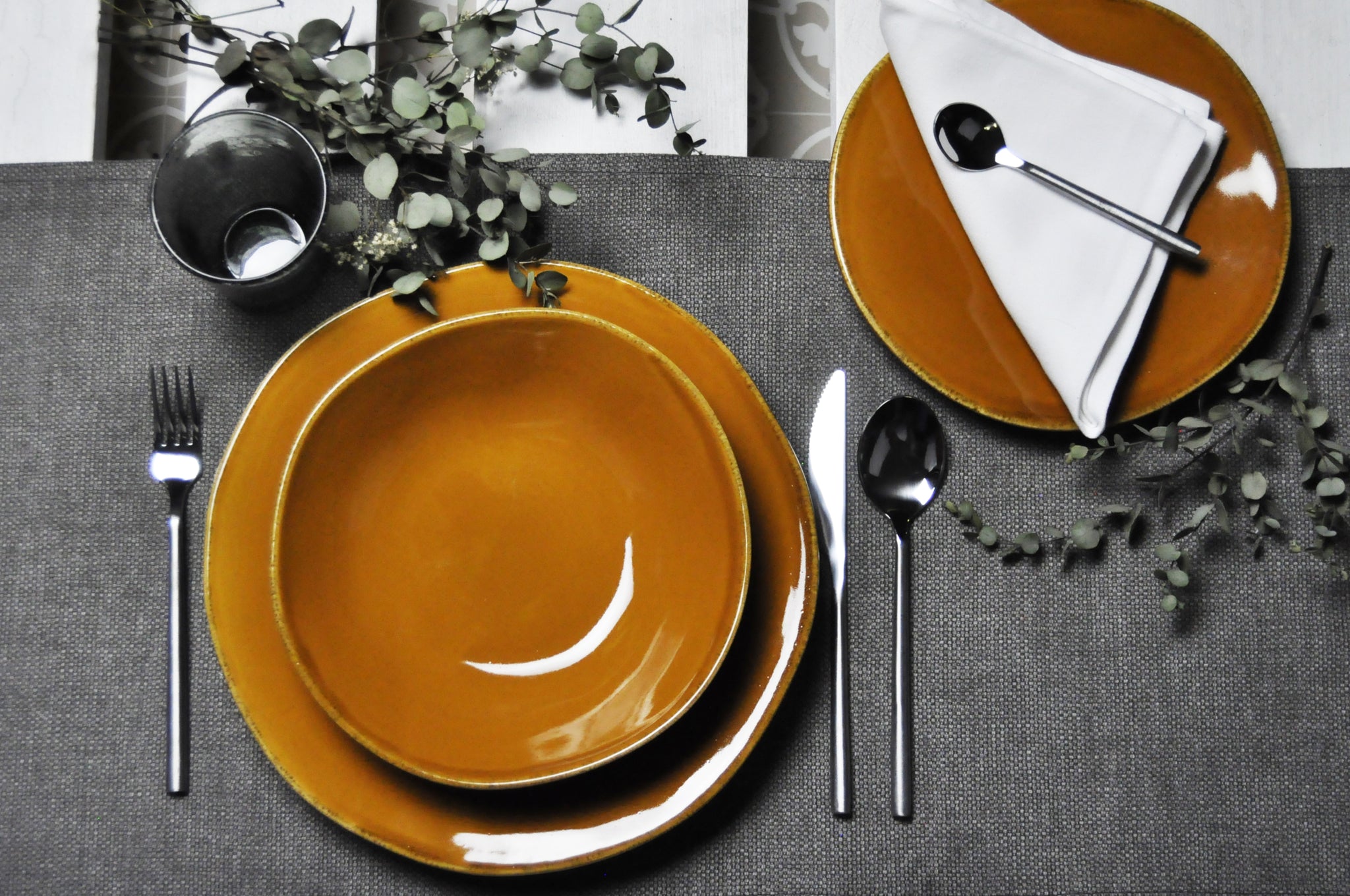 MATERIA Set Da 18 Piatti Assortiti