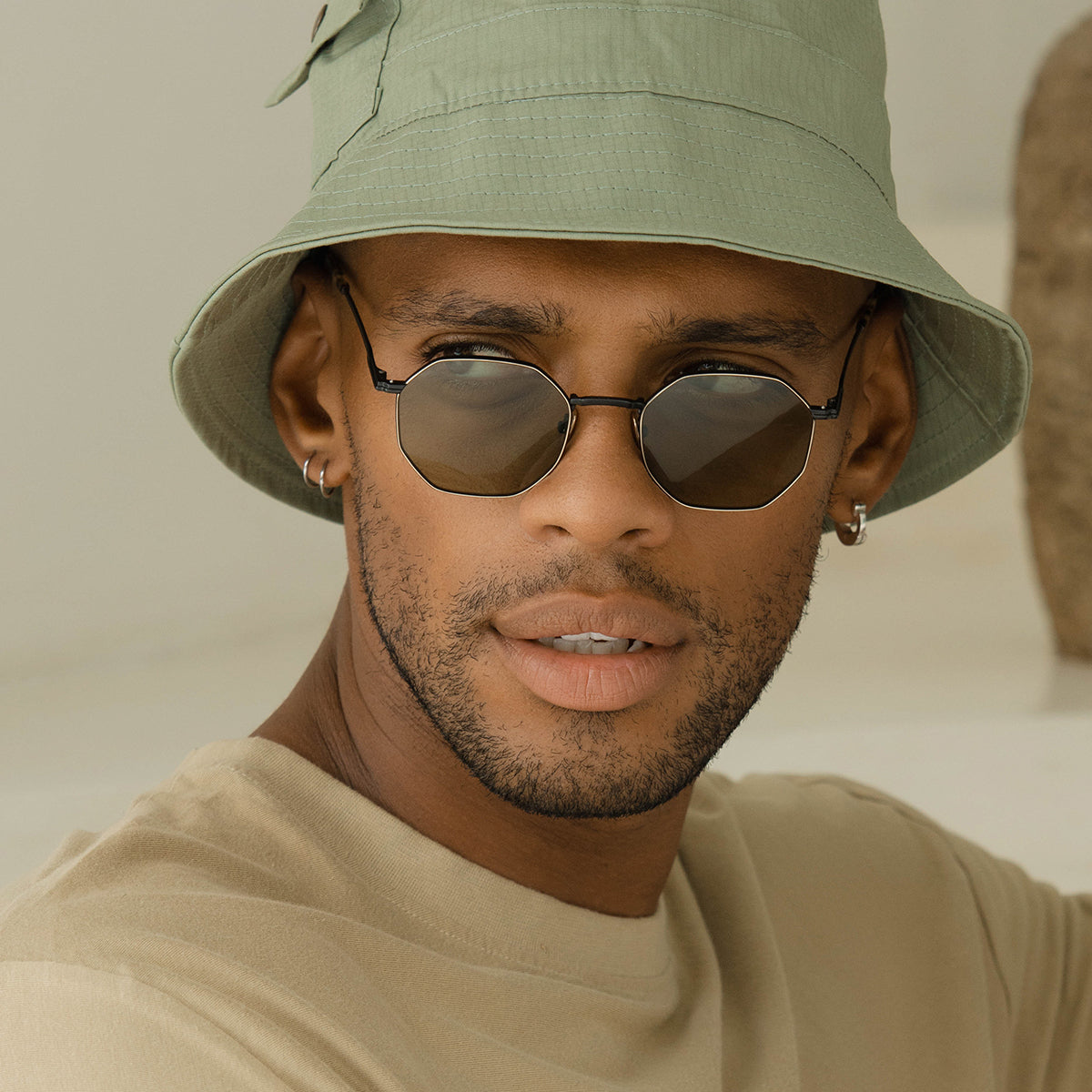 ATTITUDE - Midnight Gold / Olive Green