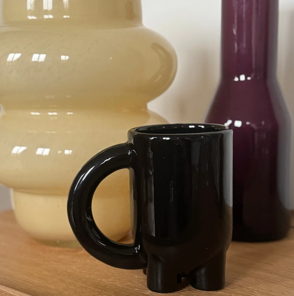 MUG WITH BIG HANDLE - BLACK