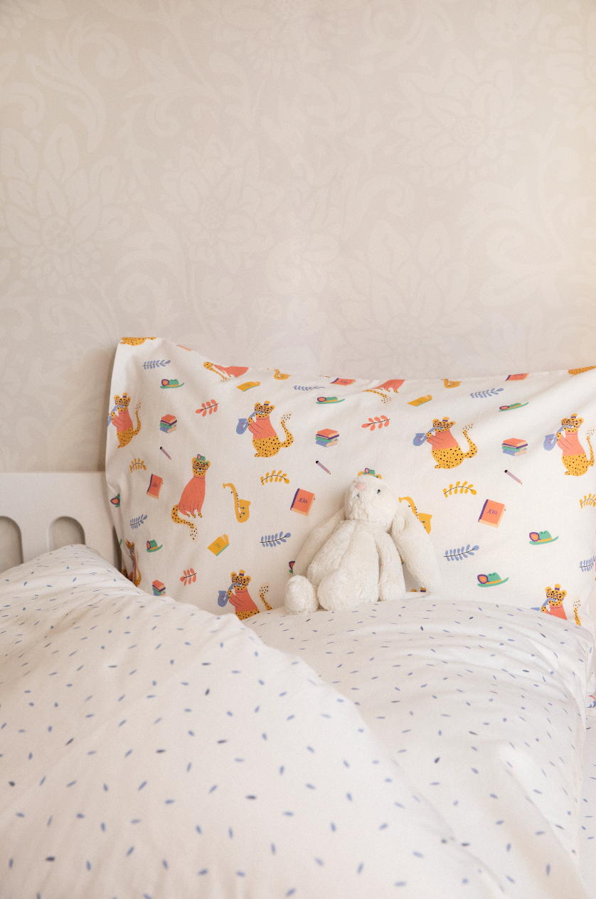 KIDS PILLOW CASE LEOPARD, THE WRITER