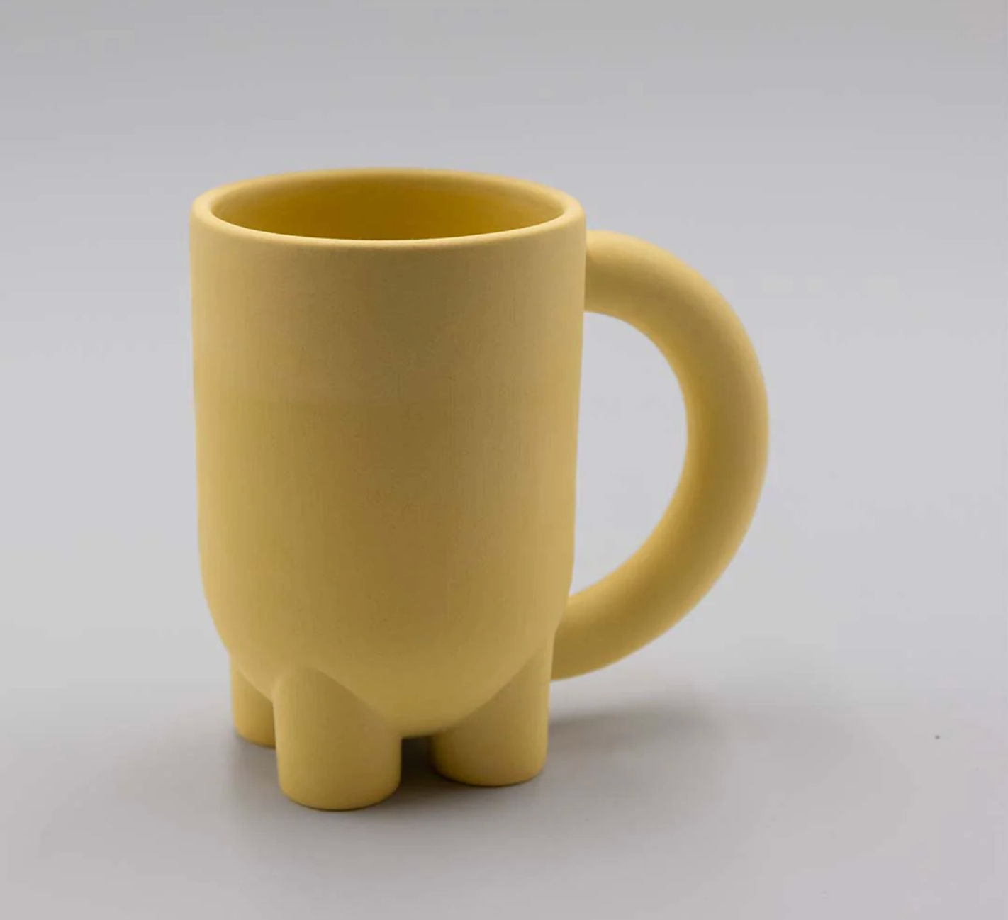 MUG WITH BIG HANDLE - YELLOW
