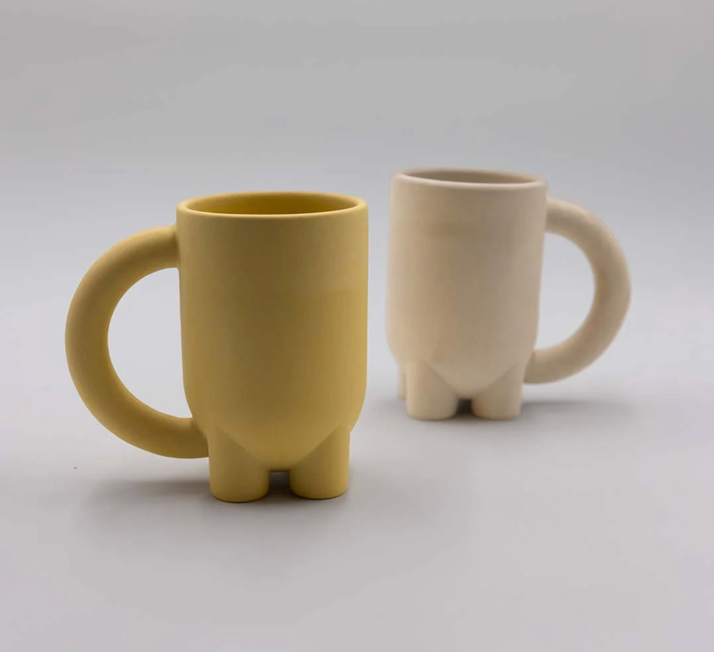 MUG WITH BIG HANDLE - YELLOW