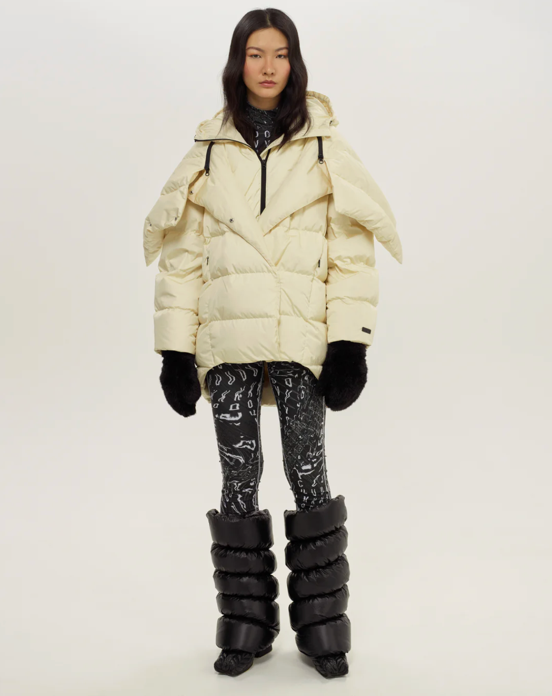 GUSCIO D'UOVO DI SALICE MONOCROMATICO