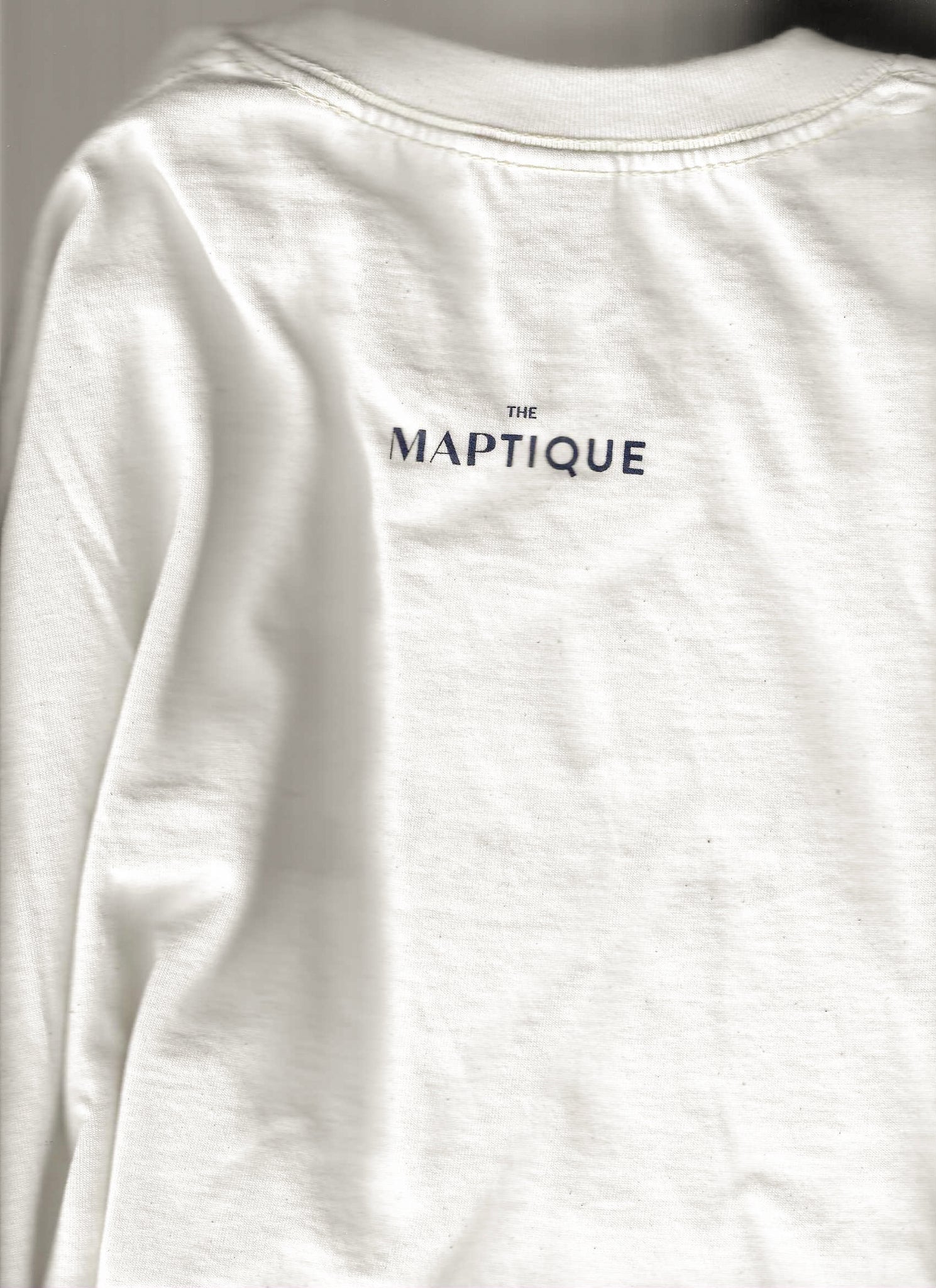 Maglietta in cotone "Neverending Vacation" di Maptique - Crema