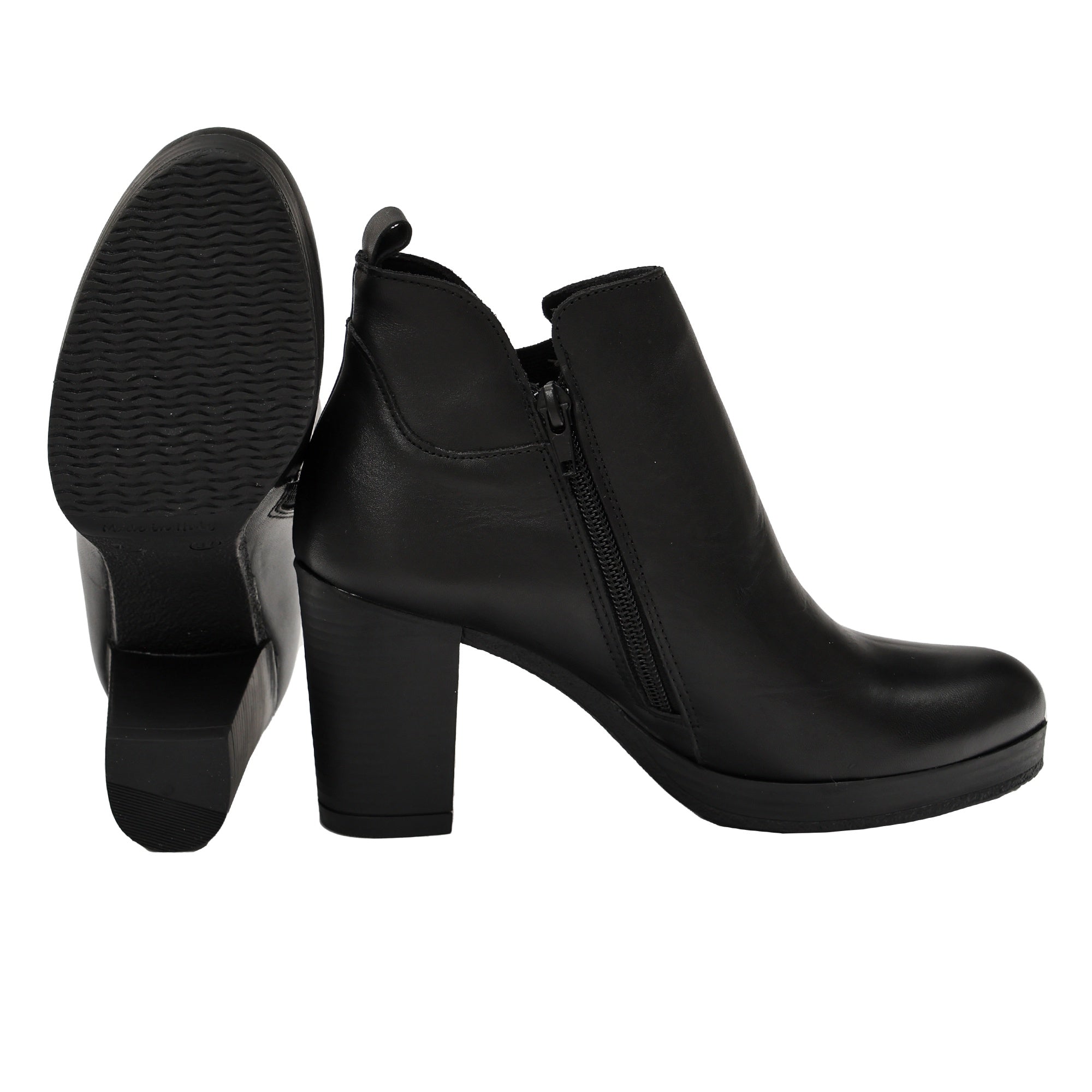 Stivaletto in vera pelle con tacco e fascia elastica Nero