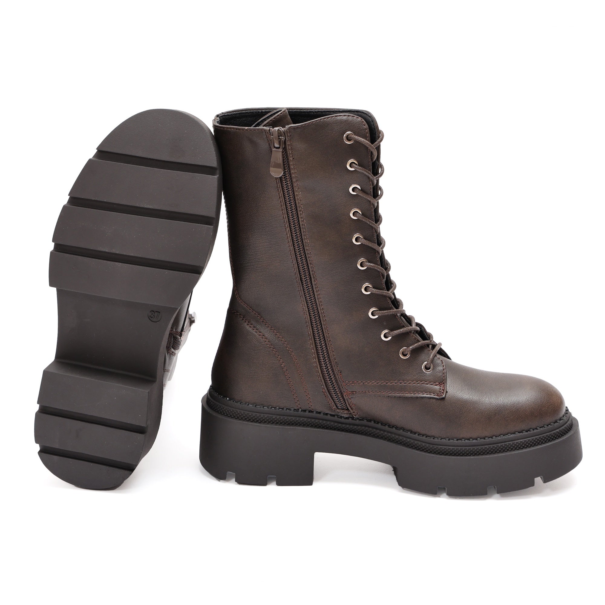 Anfibi in simil pelle con stringhe Marrone