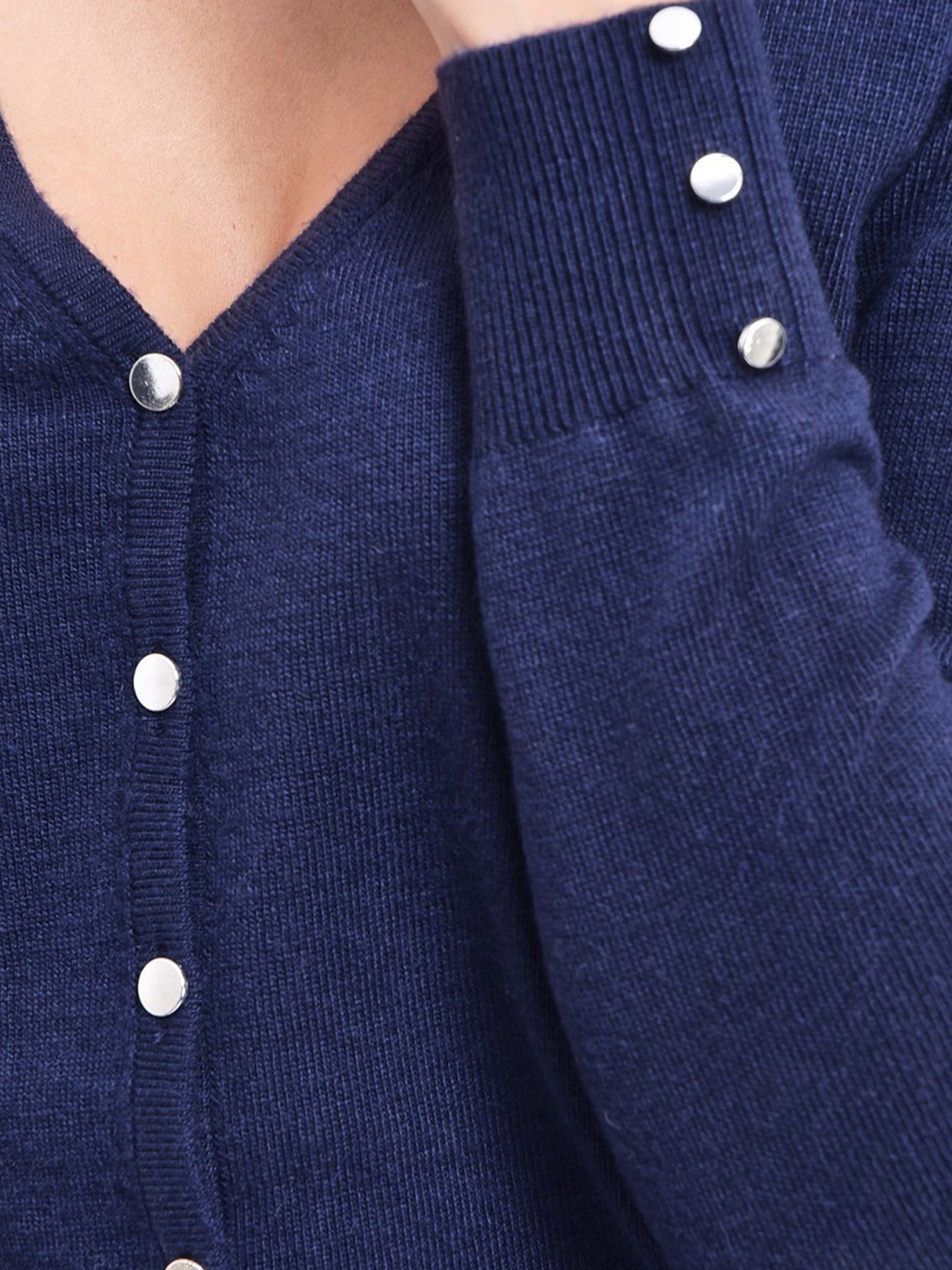 Cardigan Con Scollo a V e Bottoni Argentati Sulle Maniche - Blu Scuro