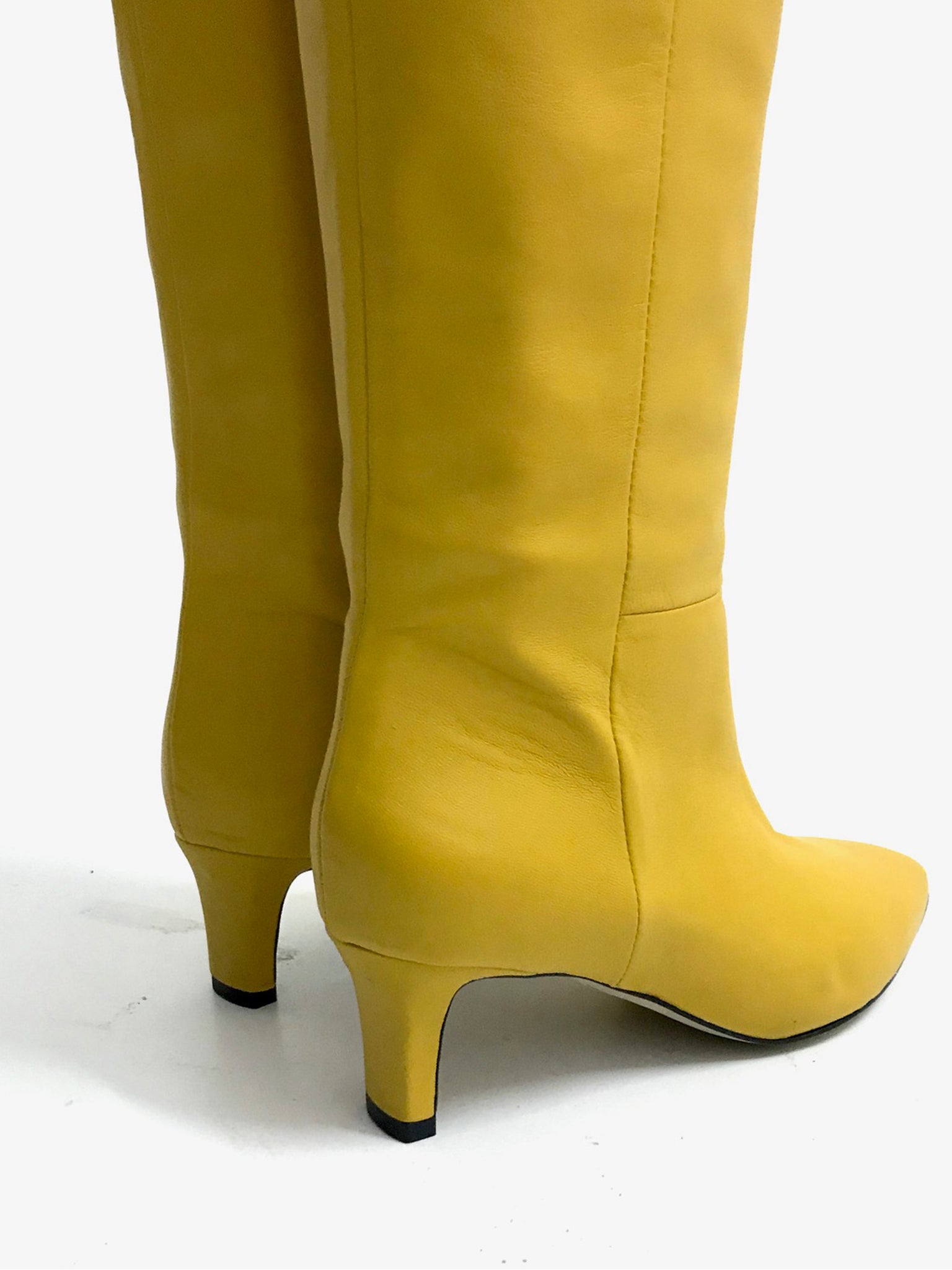 01-232 IN PELLE GIALLO