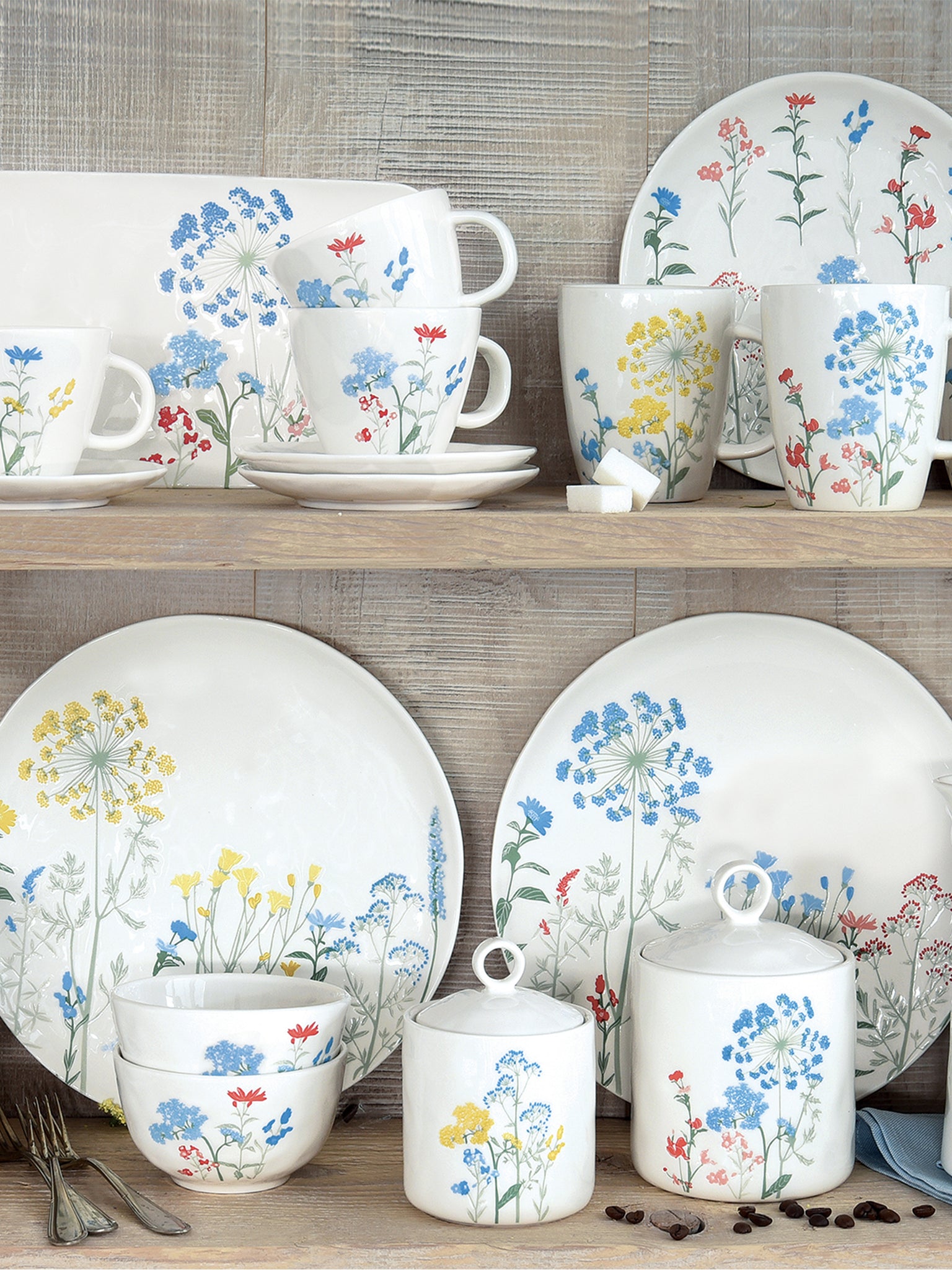 Set 12 piatti (4 piatti antipasto, 4 piatti fondi, 4 piatti piani) MILLE FLEURS BLUE