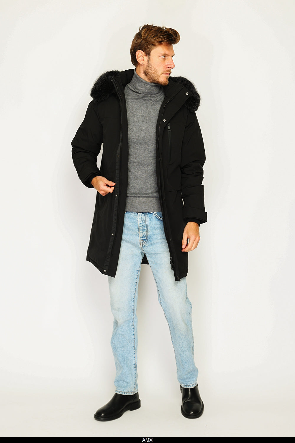 Giacca lunga impermeabile in piumino con isolamento termico fino a -20°C, con cappuccio rimovibile bordato di pelliccia, tasche multiple, maniche lunghe con polsini regolabili - Nero