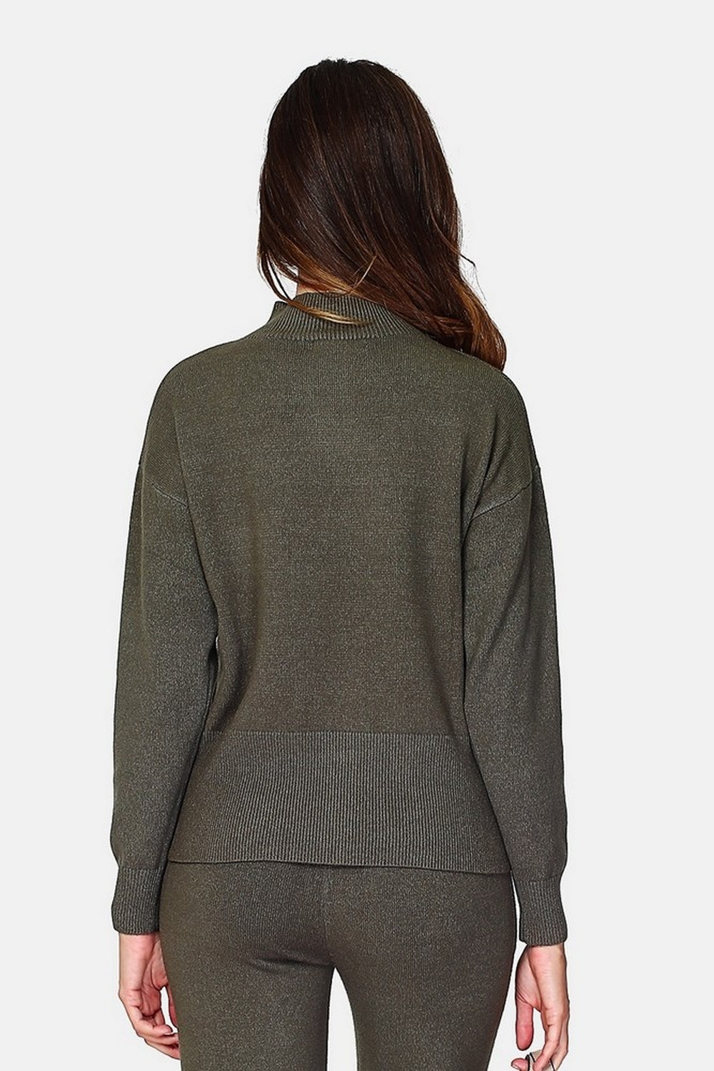 Maglione a collo alto con costine sul davanti e maniche a 4 fili Cachi