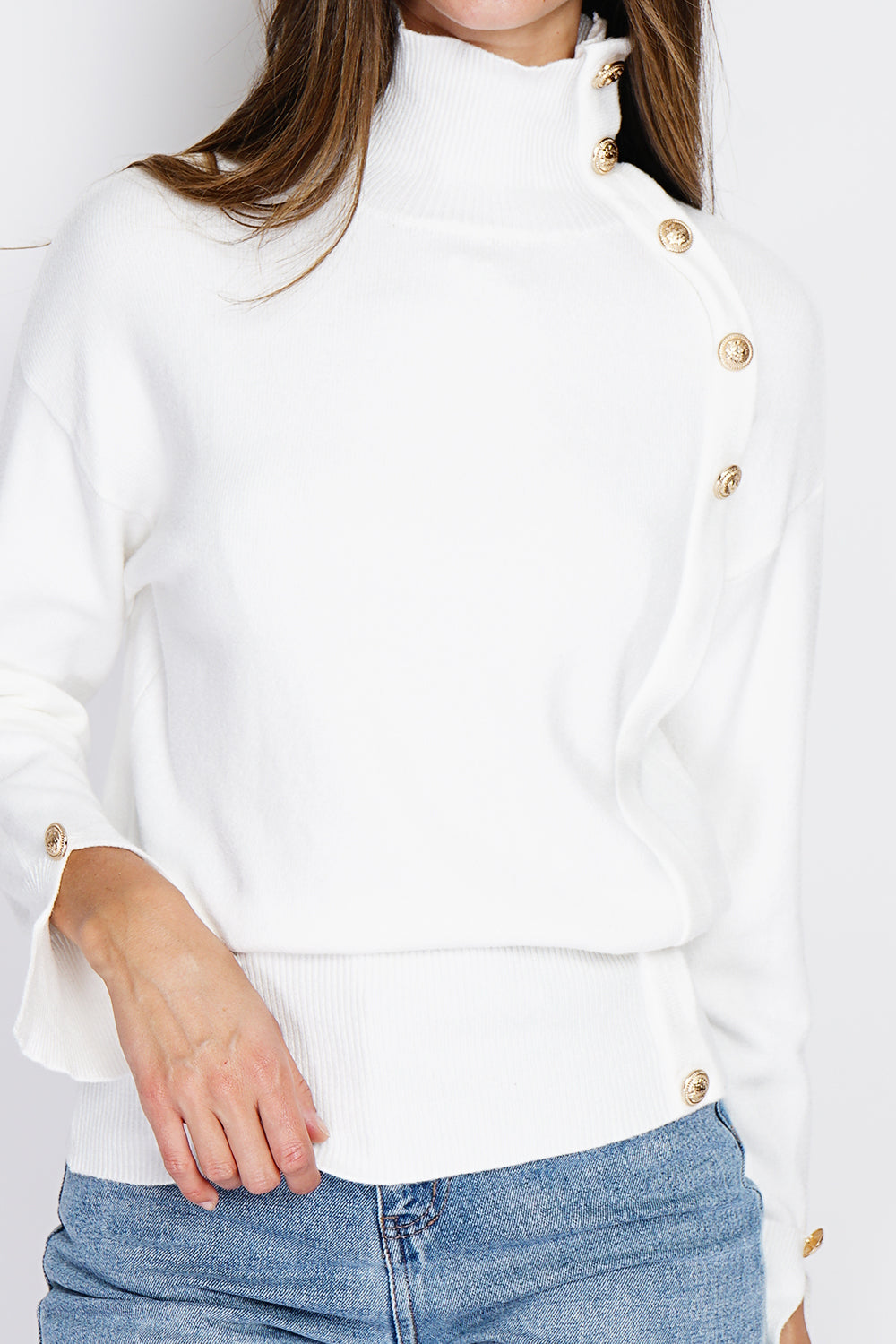 Maglione a collo alto a maniche lunghe con bottoni dorati Naturale