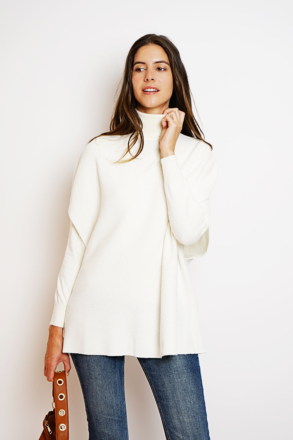 Maglione poncho con scollo a V lavorato a maglia Naturale