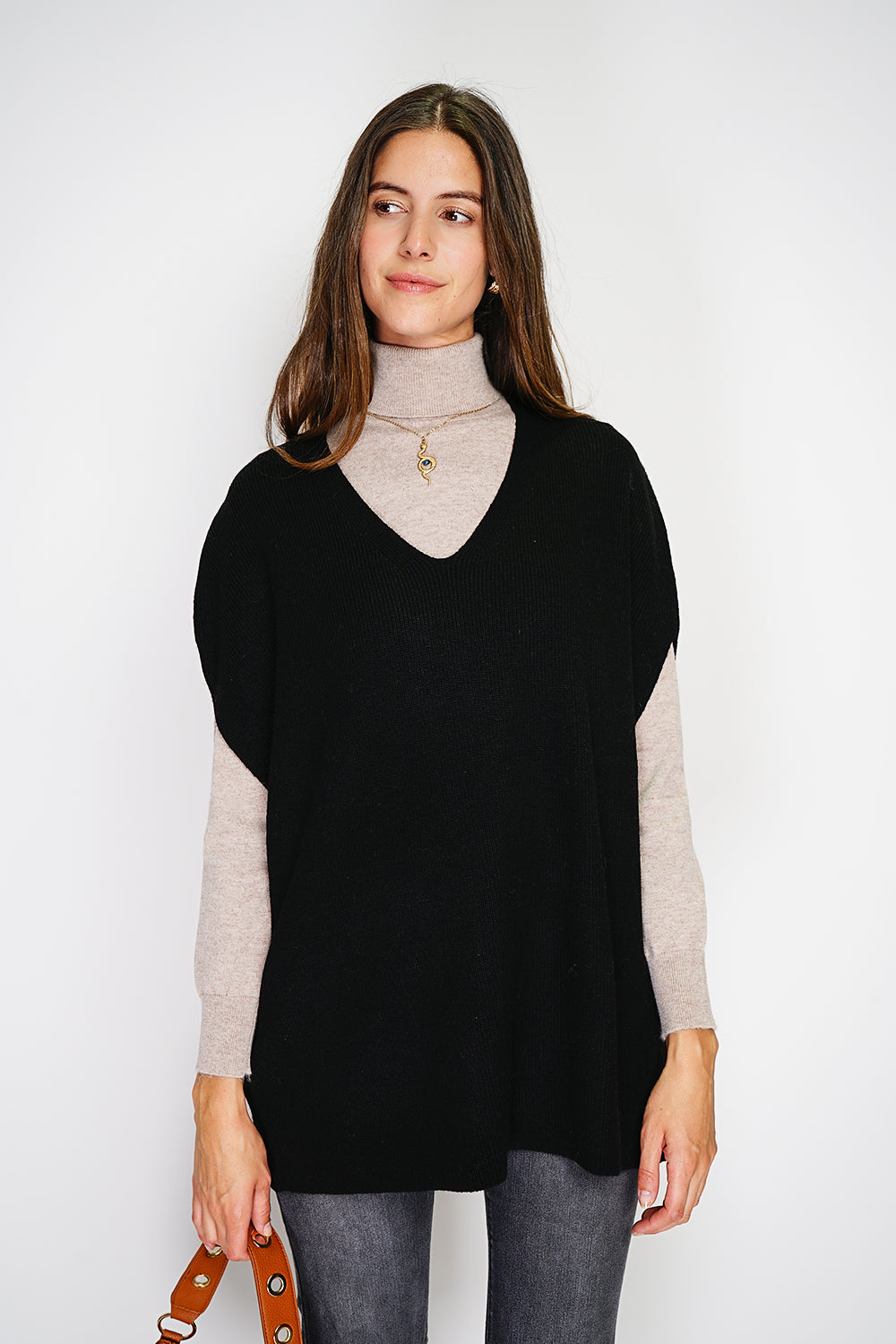 Maglione poncho con scollo a V lavorato a maglia Nero