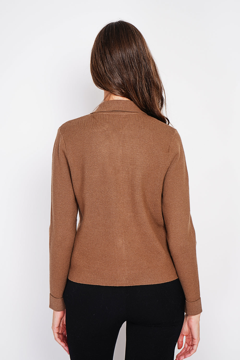 Elegante gilet abbottonato, tasche con patta e maniche lunghe Marrone