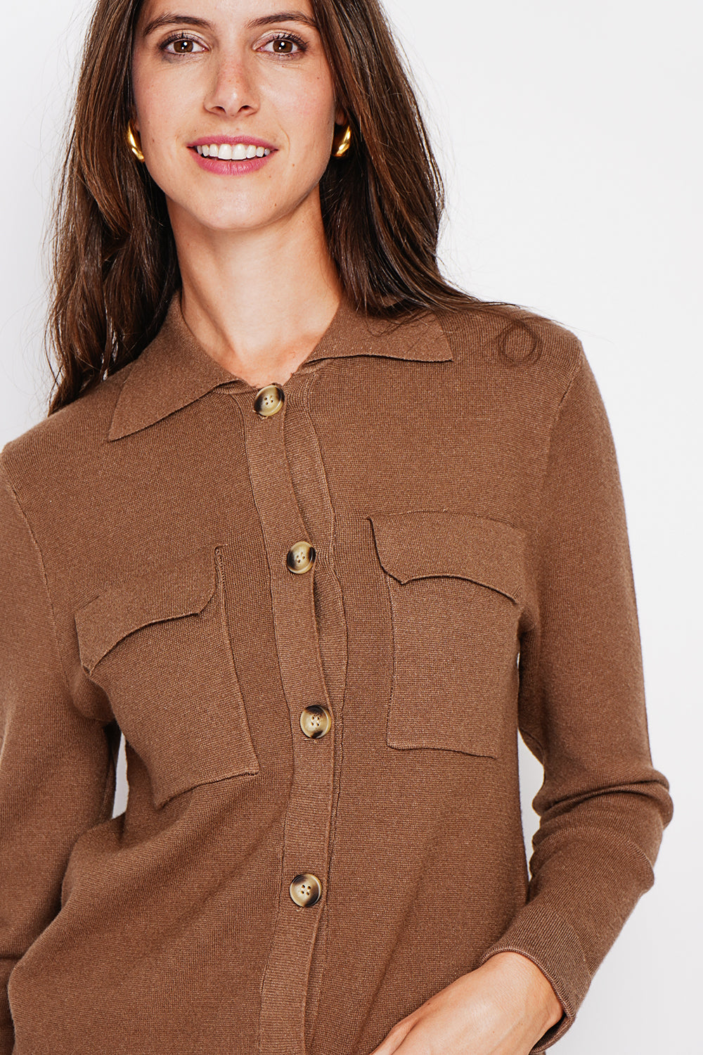 Elegante gilet abbottonato, tasche con patta e maniche lunghe Marrone