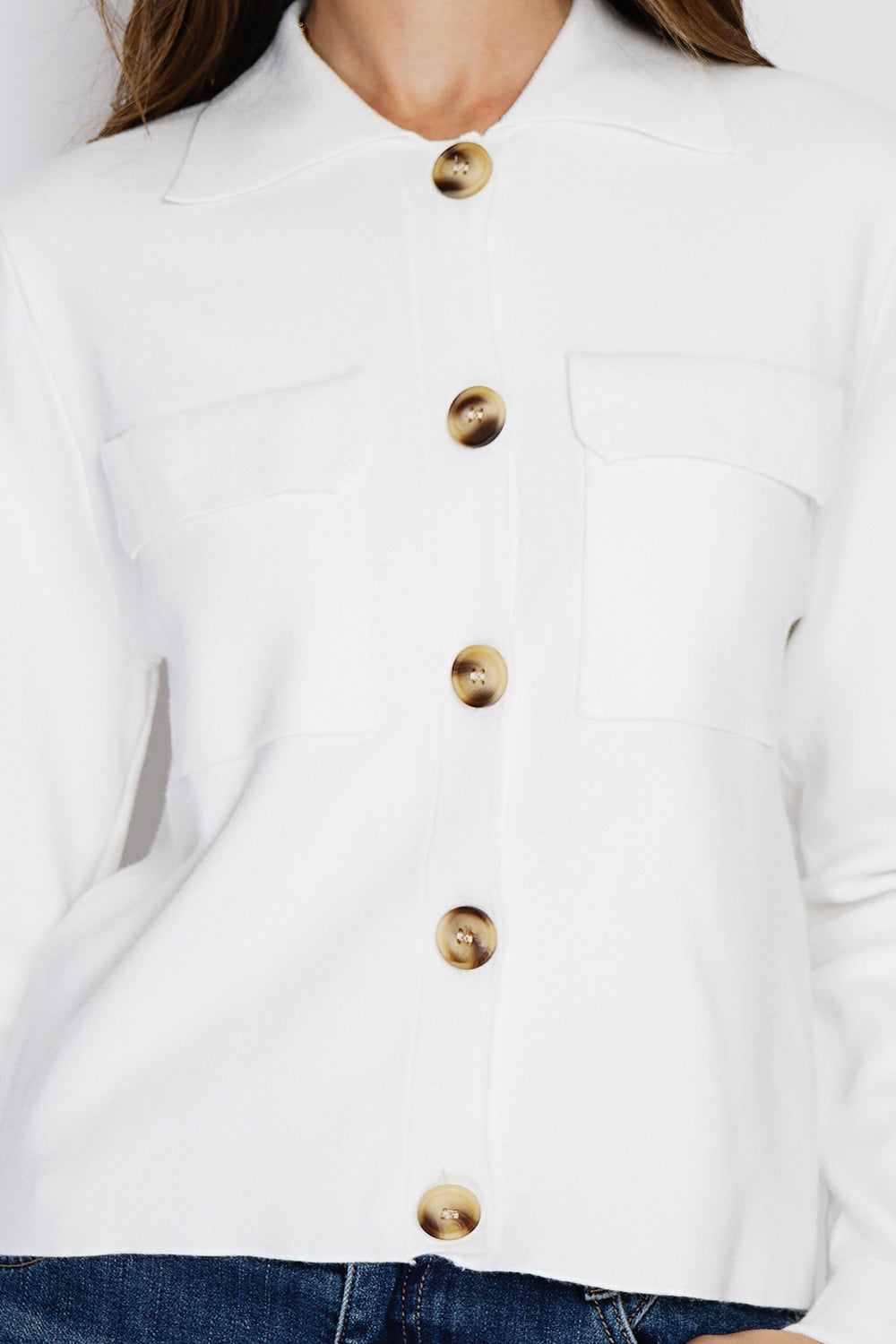 Elegante gilet abbottonato, tasche con patta e maniche lunghe Naturale