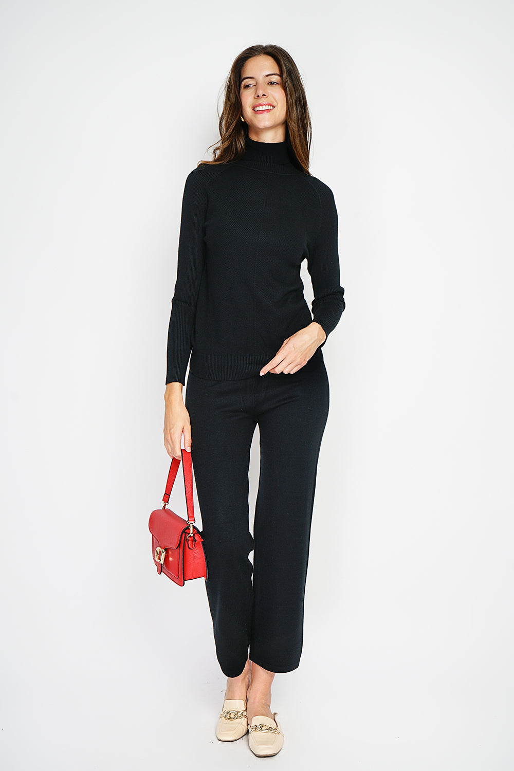 Set composto da maglione a collo alto con parte anteriore in maglia fantasia e pantaloni larghi a vita alta in 3 fili Nero