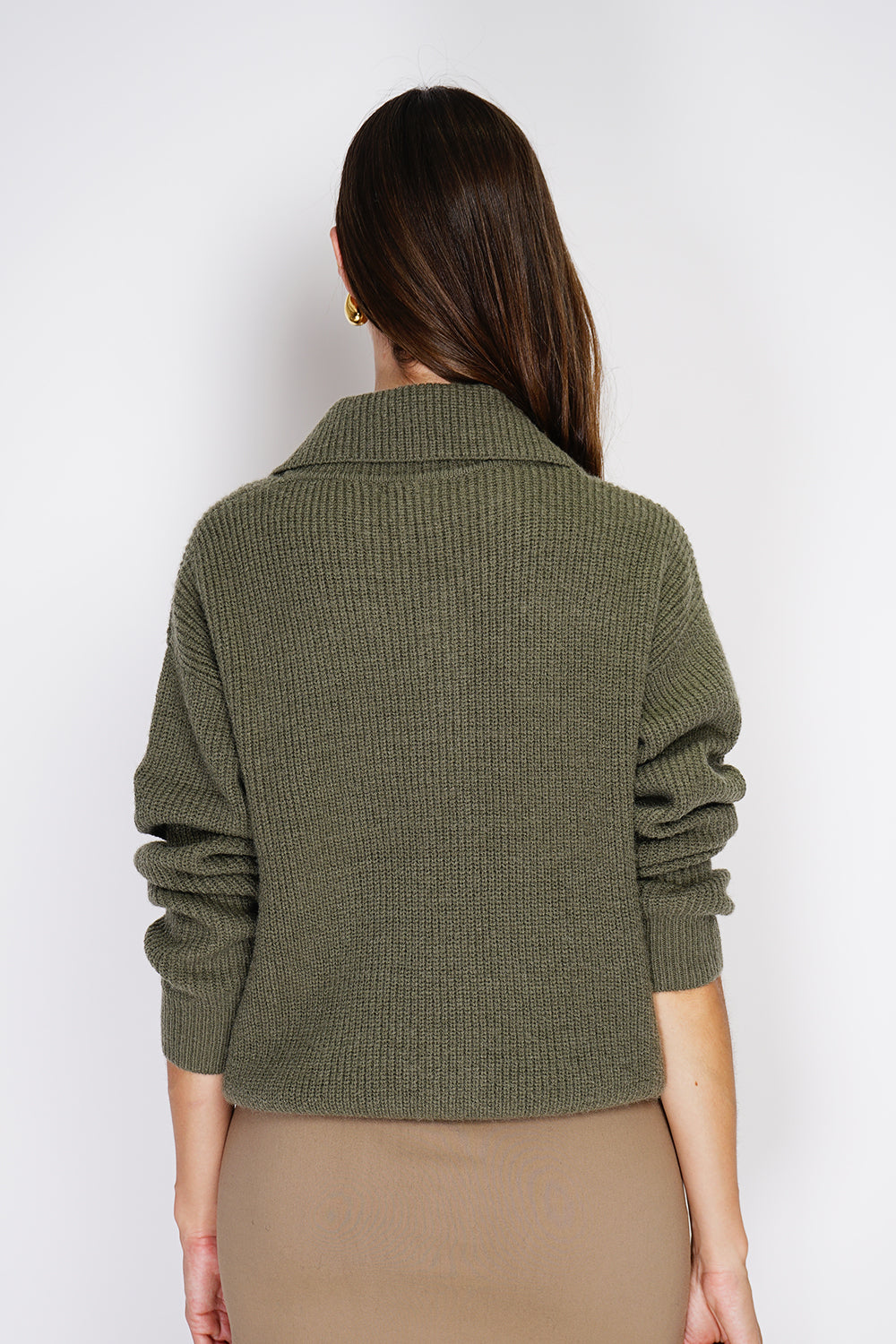 Cardigan con ampio colletto a coste e bottoni fantasia Cachi