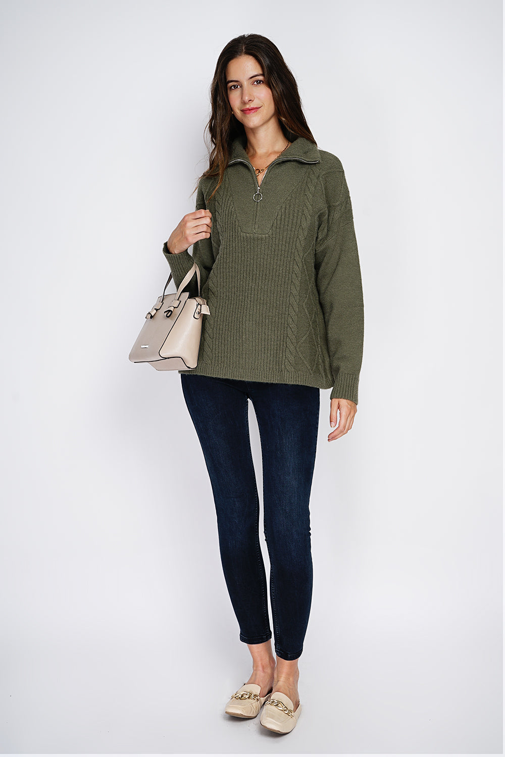 Maglione poncho con collo alto e chiusura a zip, lavorazione a maglia fantasia con maniche lunghe Cachi