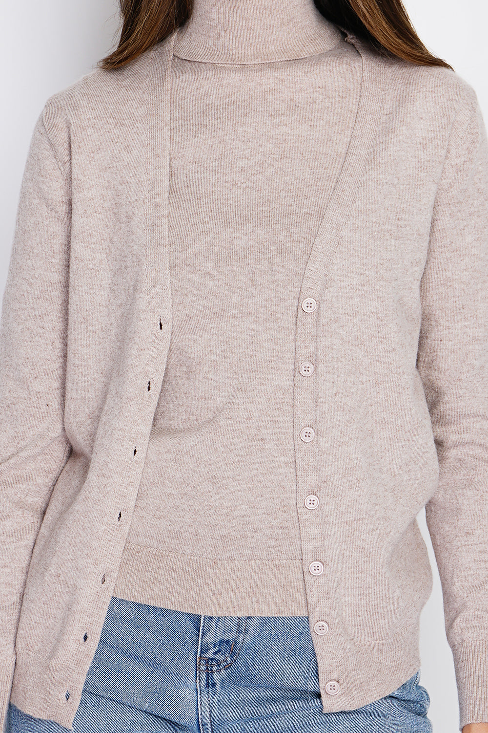 Classico twin-set con scollo a V in maglia a 2 fili e maniche lunghe Deserto