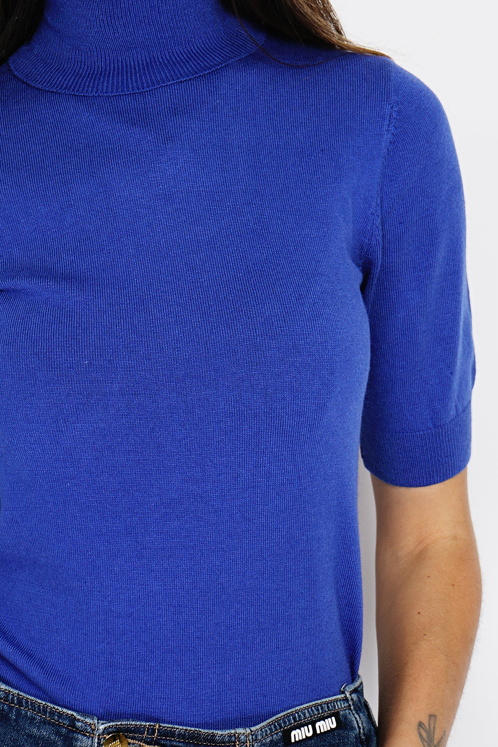 Classico twin-set con scollo a V in maglia a 2 fili e maniche lunghe Reale