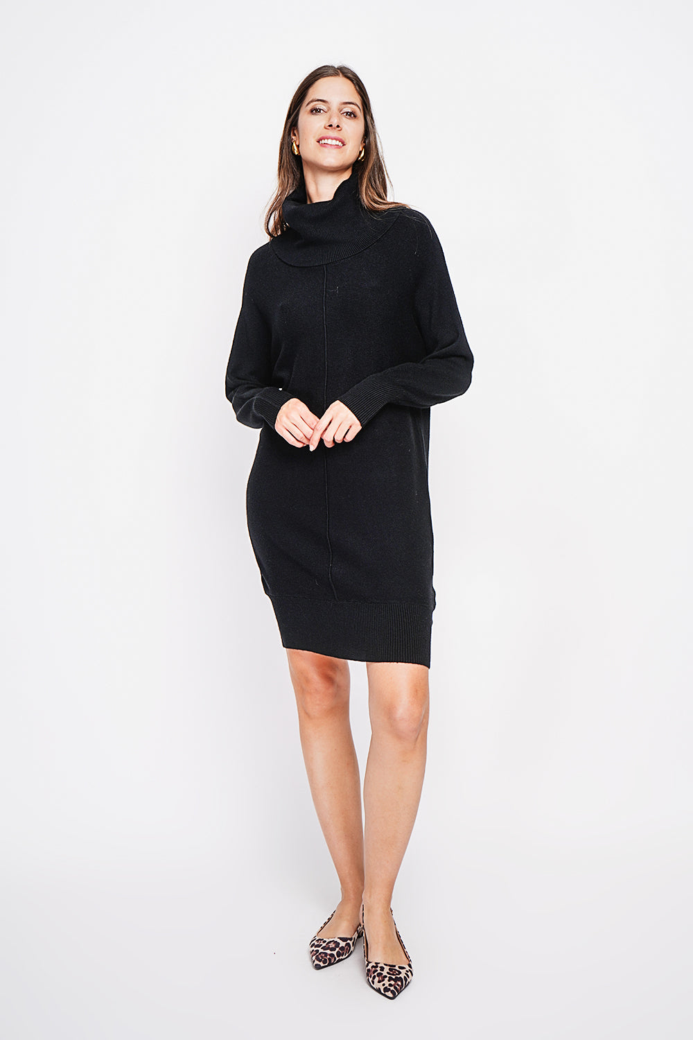 Abito oversize con scollo a barchetta, parte anteriore audace e maniche a pipistrello Nero