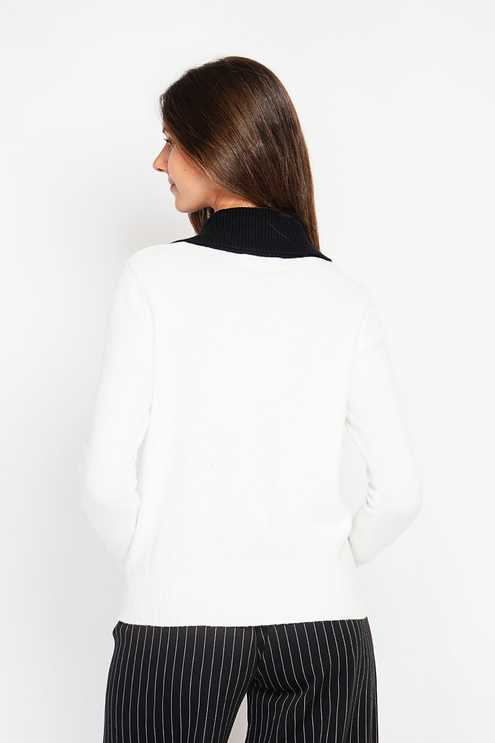 Maglione oversize con collo alto e bottoni in bronzo e maniche lunghe Naturale