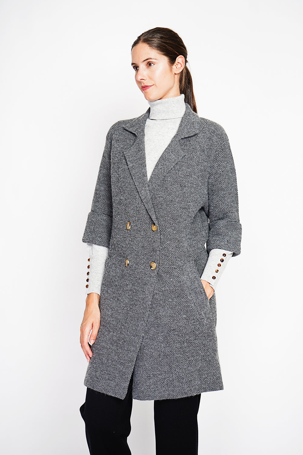 Cappotto lungo con collo a scialle, taglio oversize, tasche anteriori e maniche lunghe - Grigio scuro