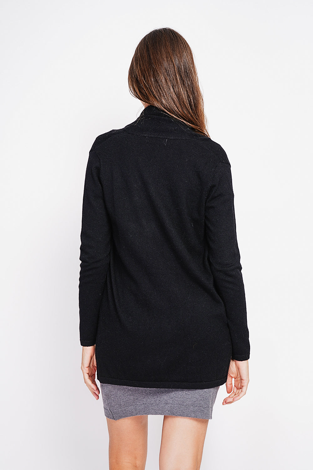 Cardigan lungo con collo a scialle e tasche, maglia a 2 fili, maniche lunghe Nero
