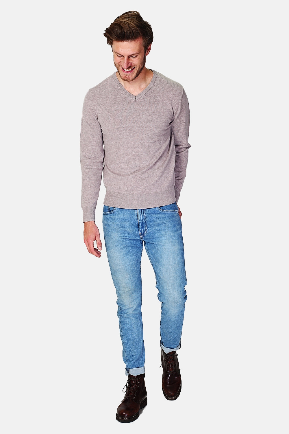 Maglione classico con scollo a V e maniche lunghe lavorato a maglia a 3 fili - Deserto