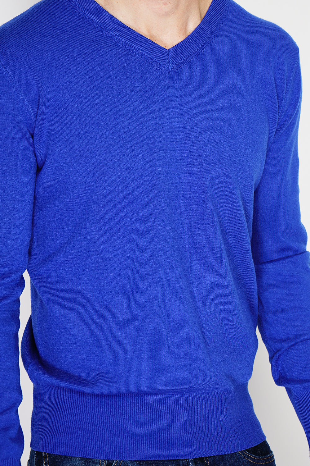 Maglione classico con scollo a V e maniche lunghe, lavorato a maglia a 3 fili - Reale