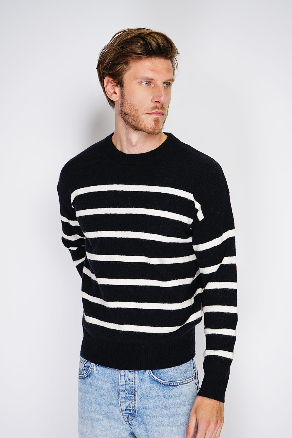 Maglione a righe bretoni a maniche lunghe e scollo tondo - Nero