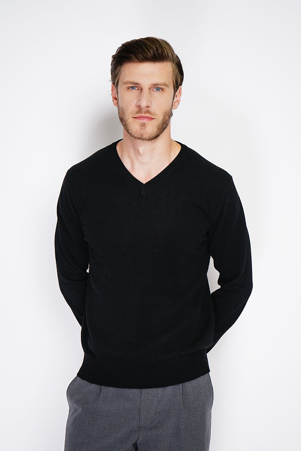 Maglione classico con scollo a V e maniche lunghe, maglia a 2 fili Nero