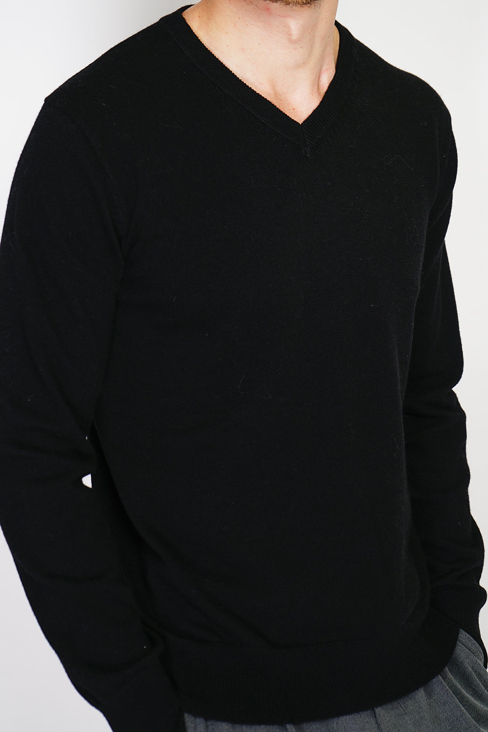 Maglione classico con scollo a V e maniche lunghe, maglia a 2 fili Nero