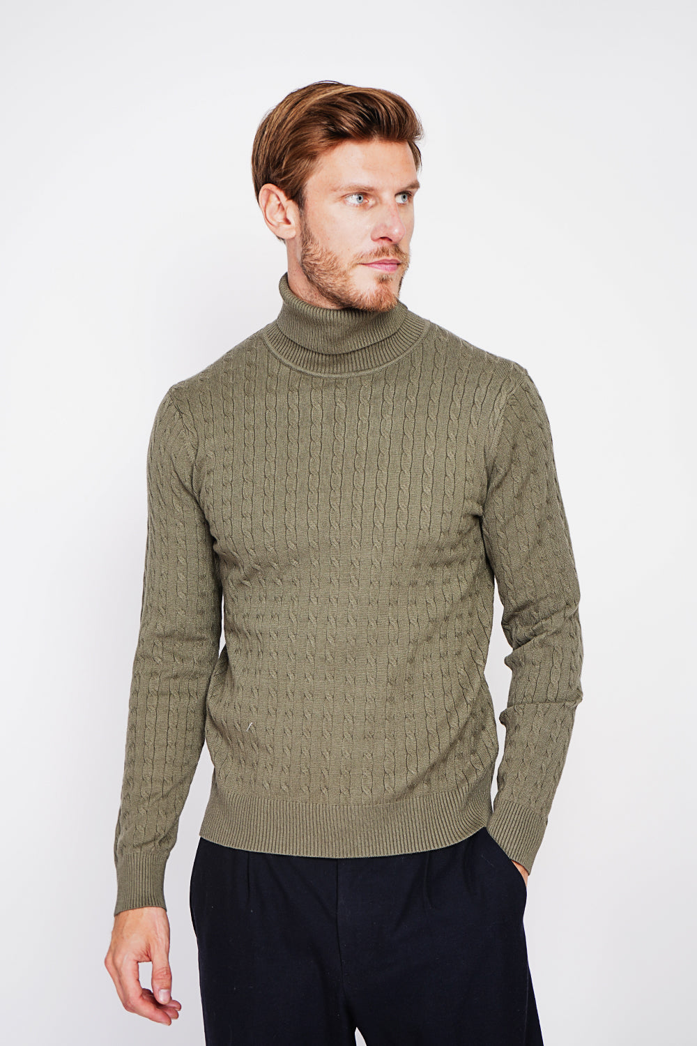 Maglione a collo alto con maniche lunghe Cachi