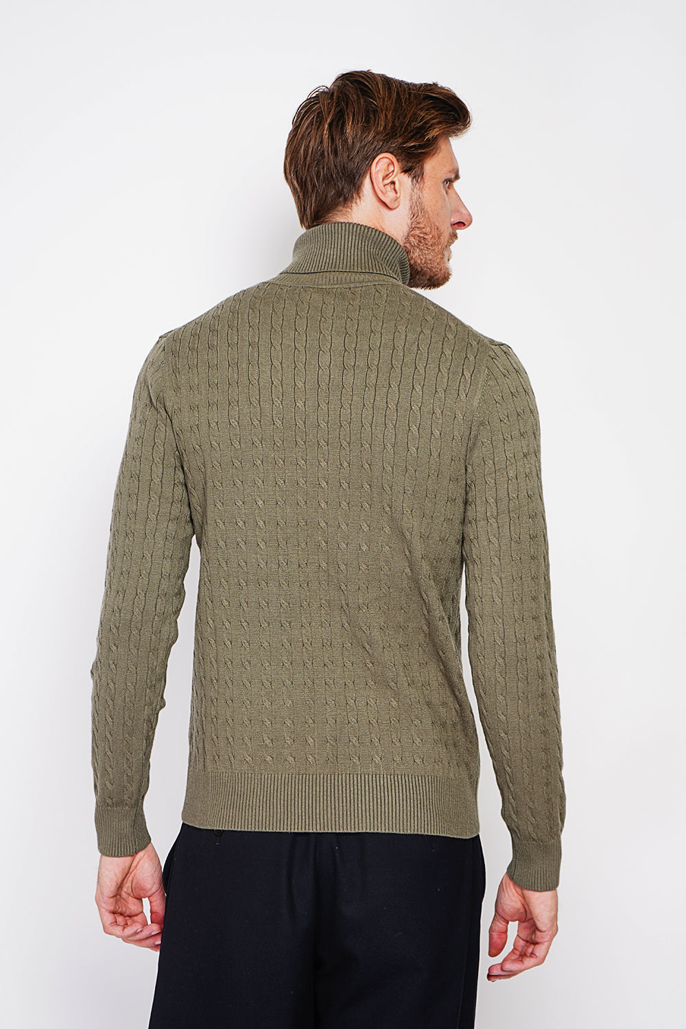 Maglione a collo alto con maniche lunghe Cachi