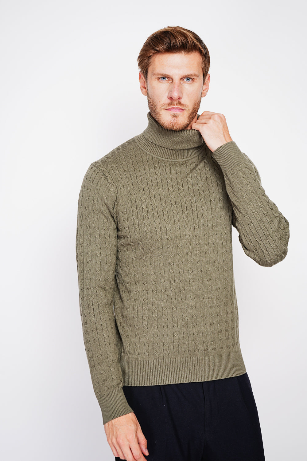 Maglione a collo alto con maniche lunghe Cachi