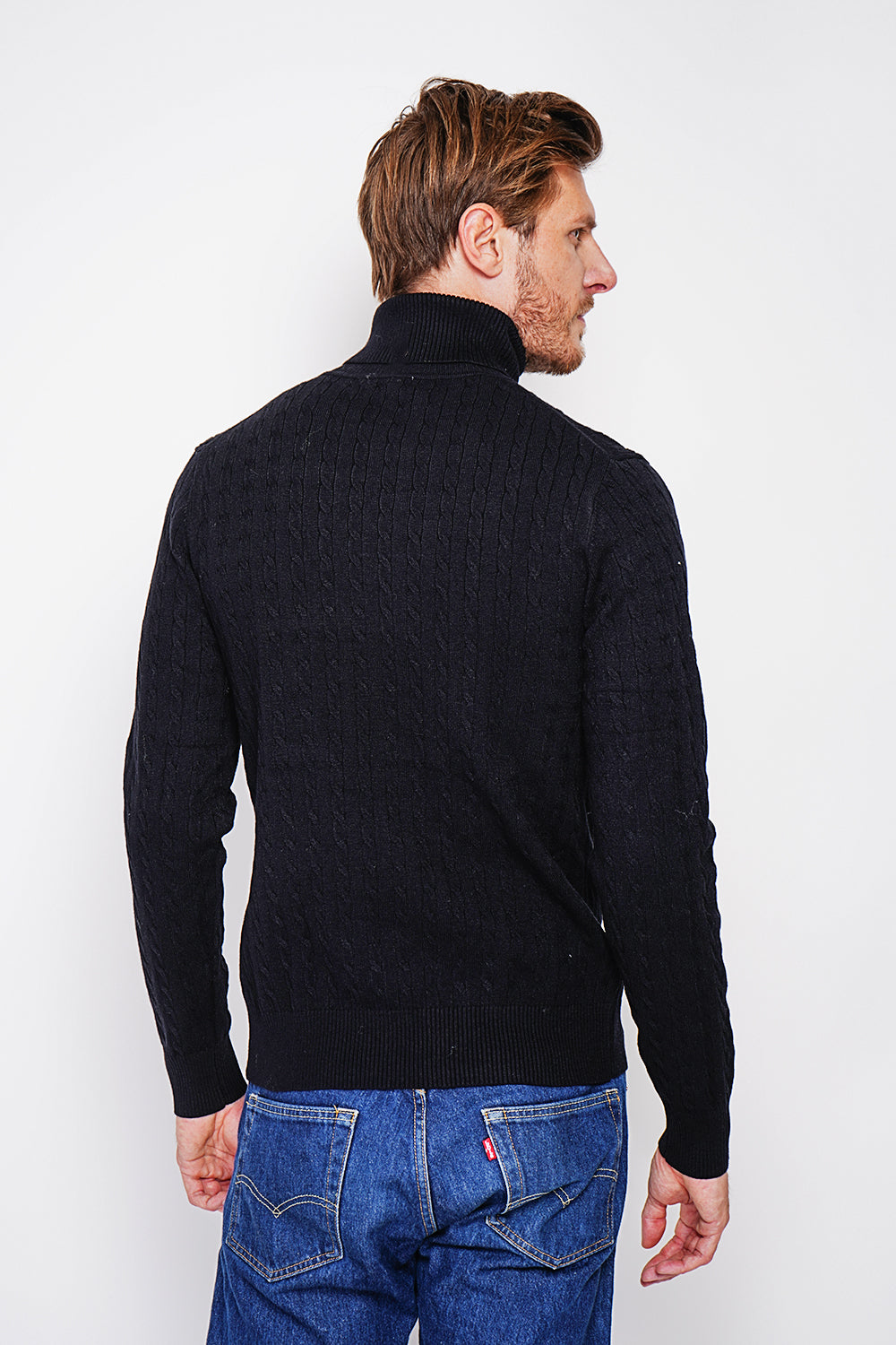 Maglione a collo alto con maniche lunghe Nero