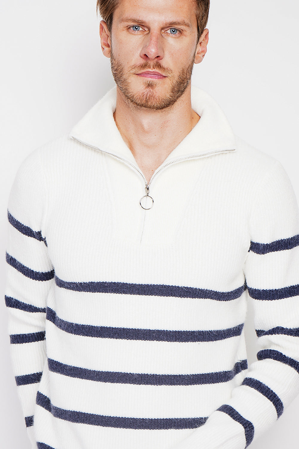 Maglione a righe con scollo rotondo con cerniera e maniche in maglia fantasia Naturale