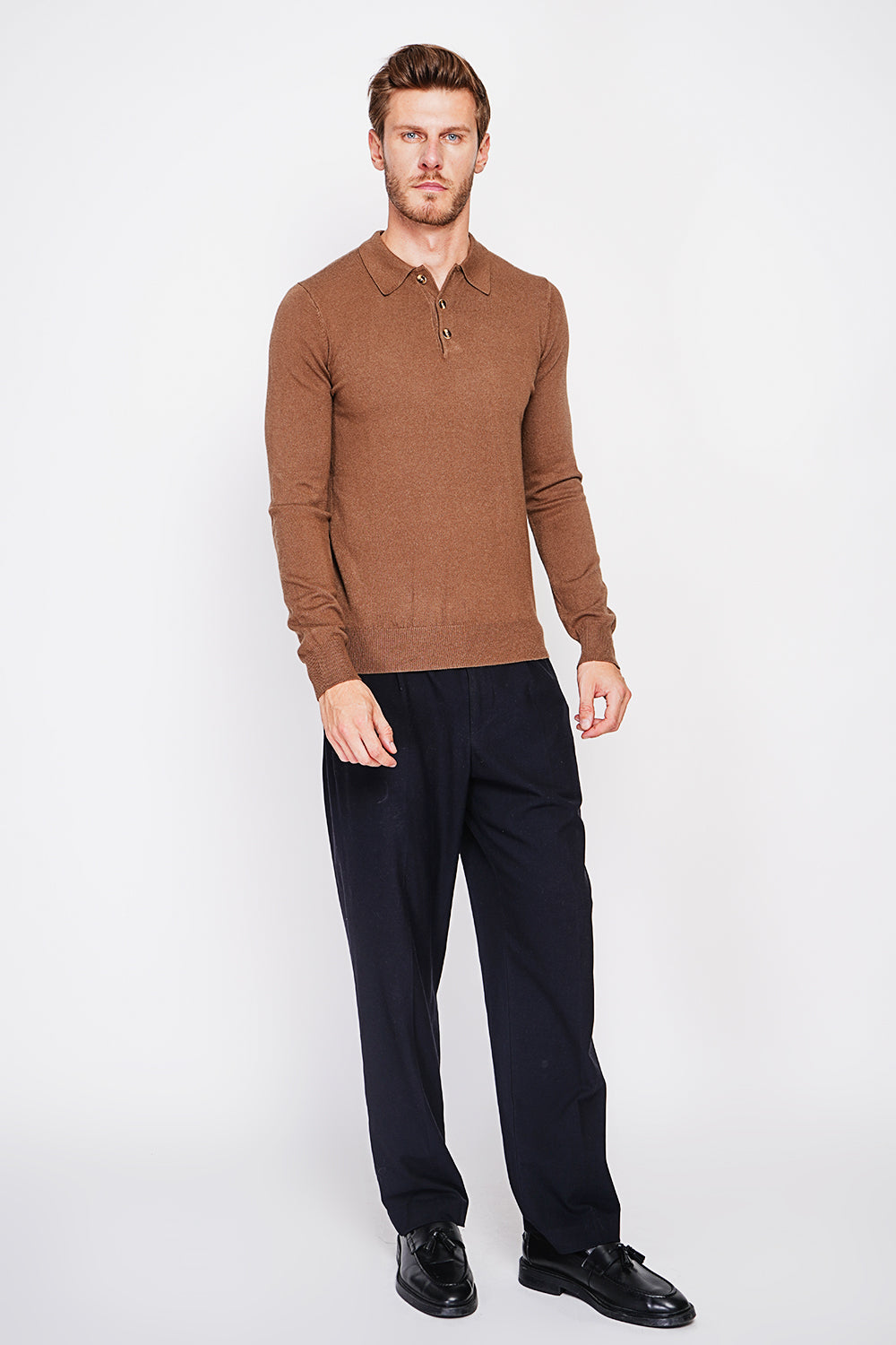 Maglione a collo alto in maglia a 3 strati con bottoni e maniche lunghe Marrone