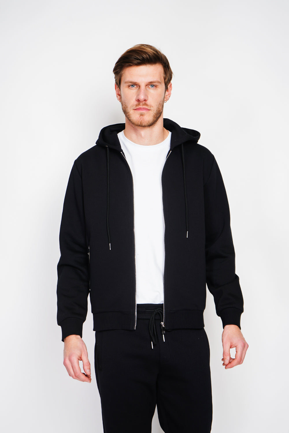 Gilet con cappuccio in pile bifacciale con cerniera e coulisse di regolazione Nero