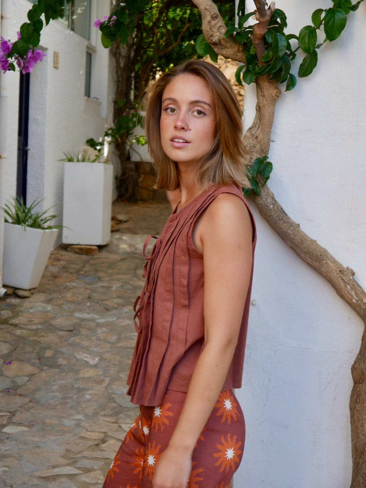Top in lino marrone Gigi