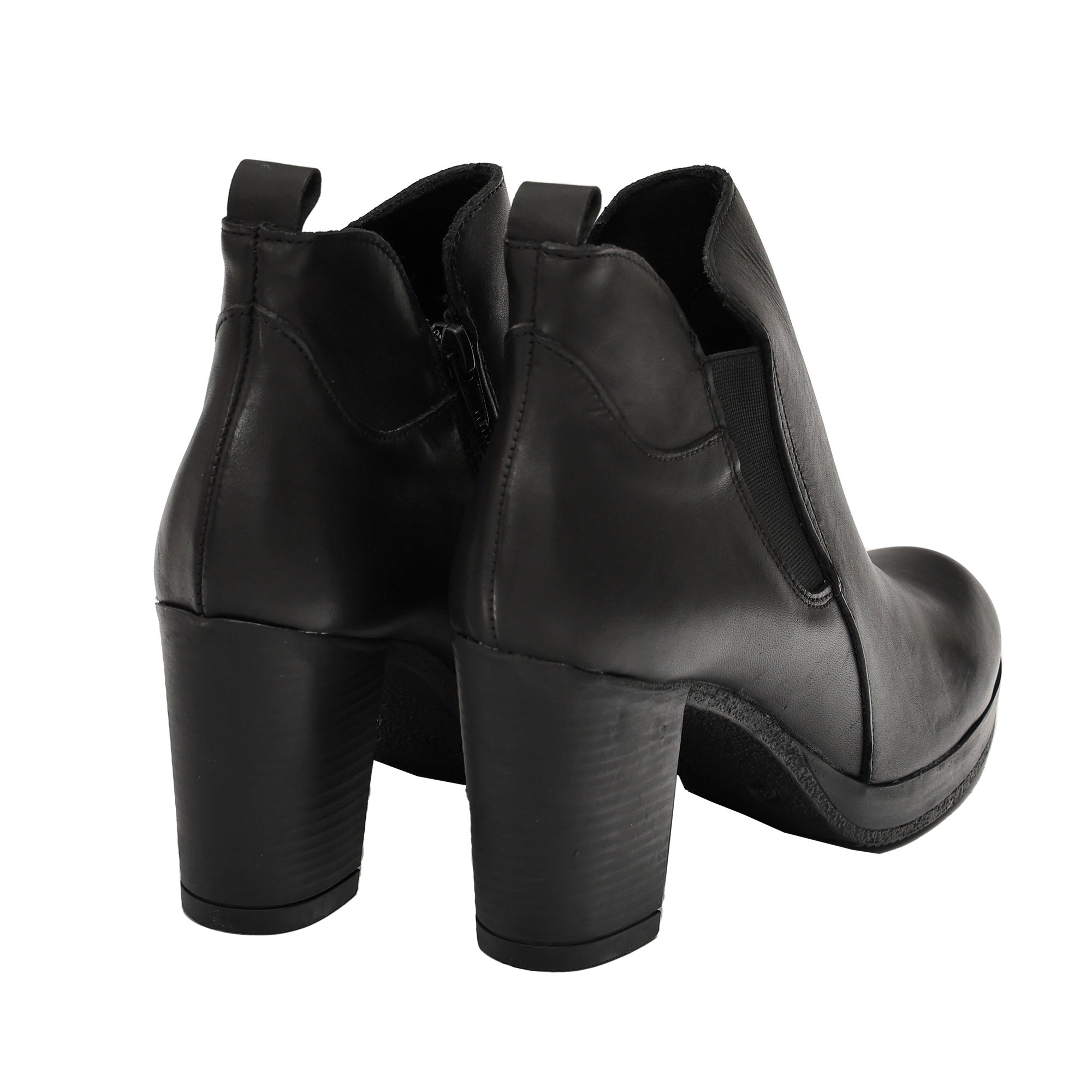 Stivaletto in vera pelle con tacco e fascia elastica Nero