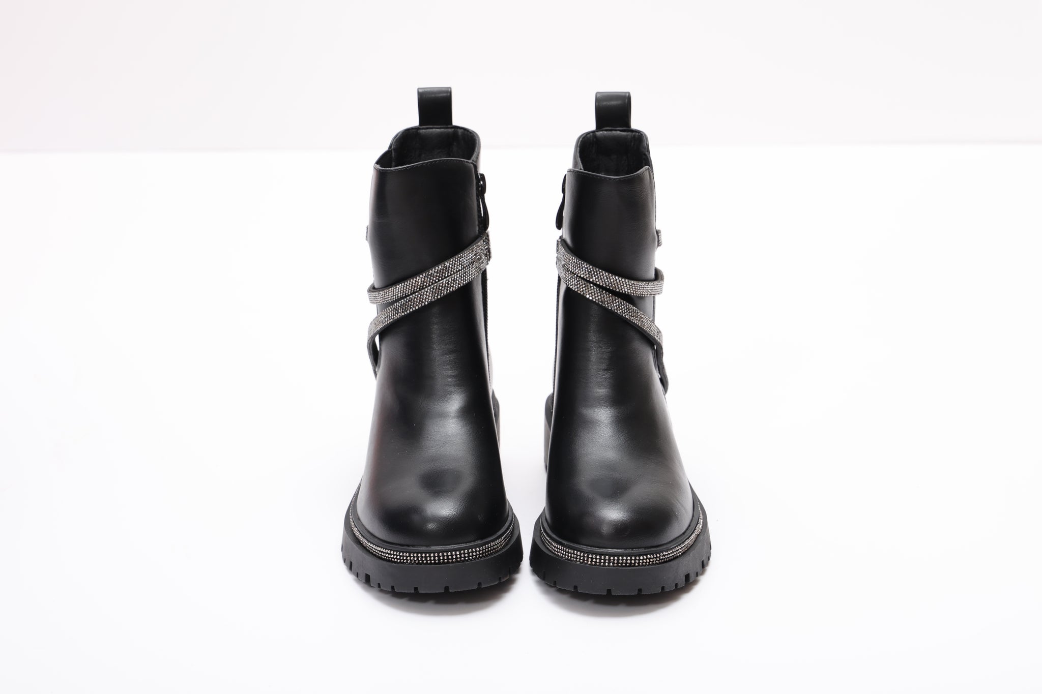 Stivaletti in simil pelle con applicazioni argentate Nero