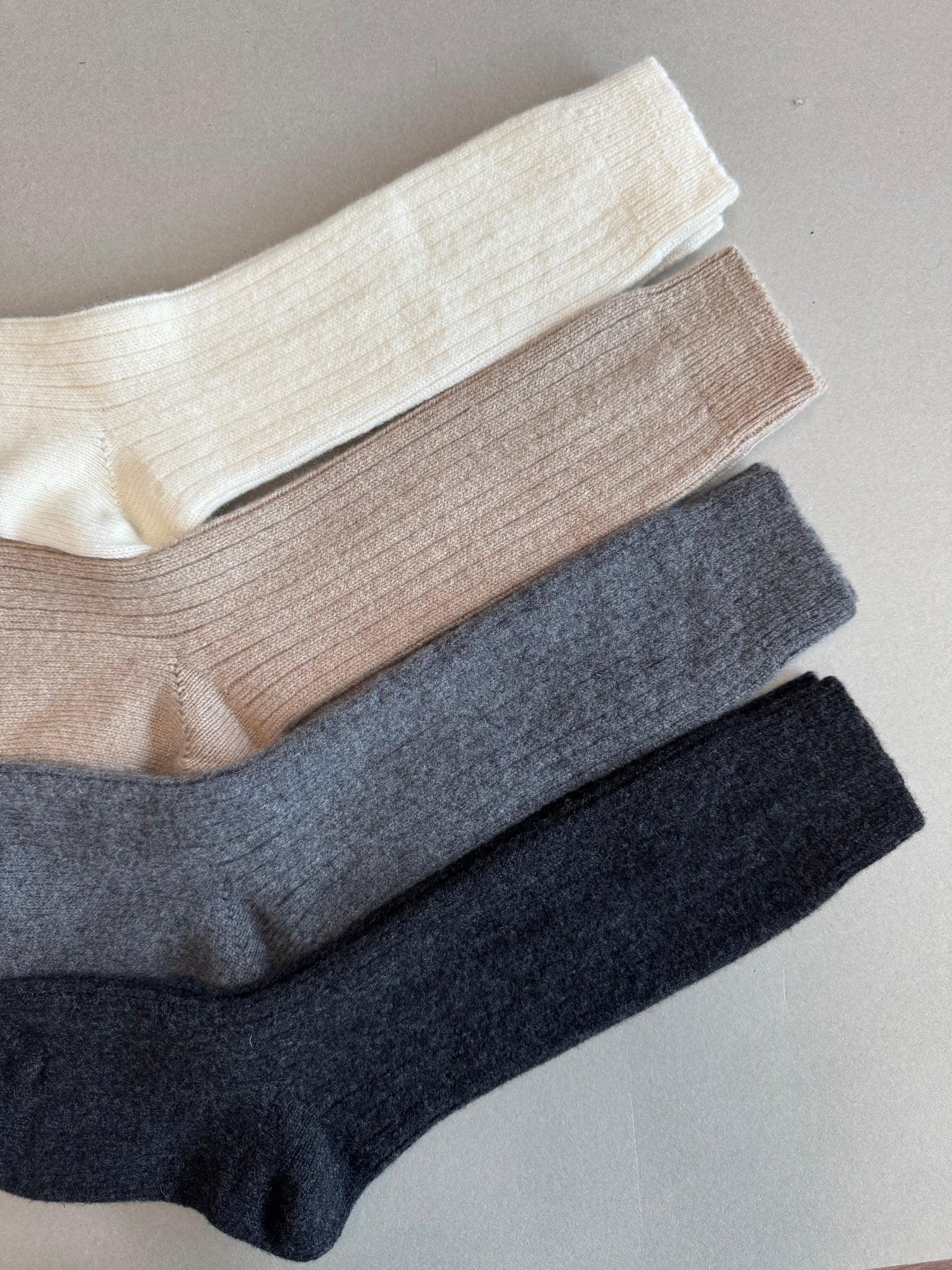 Lory (100% extrafine merino wool)