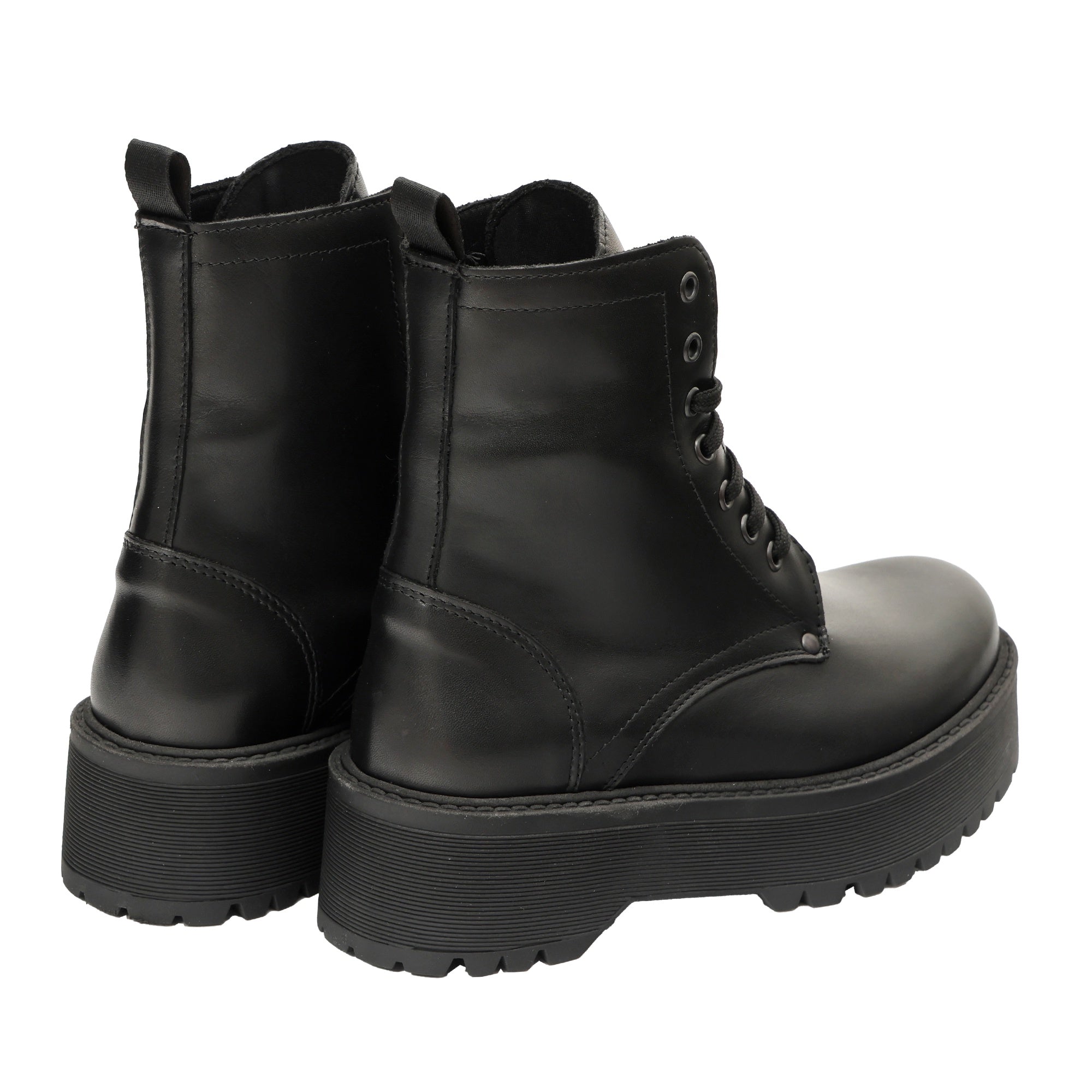 Anfibi in vera pelle con stringhe Nero