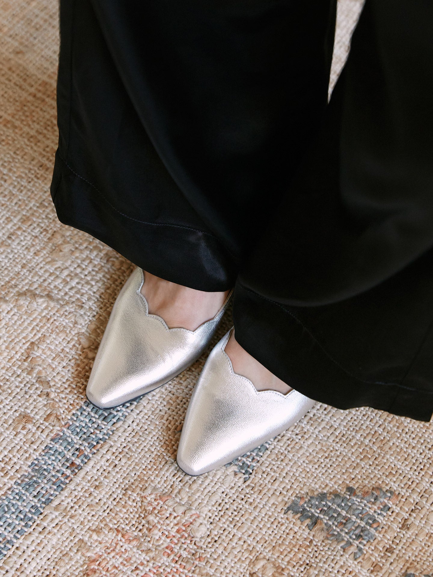 Silver Mary Jane Shoes with Pointed Toe and Small Heel  | Carla Silver