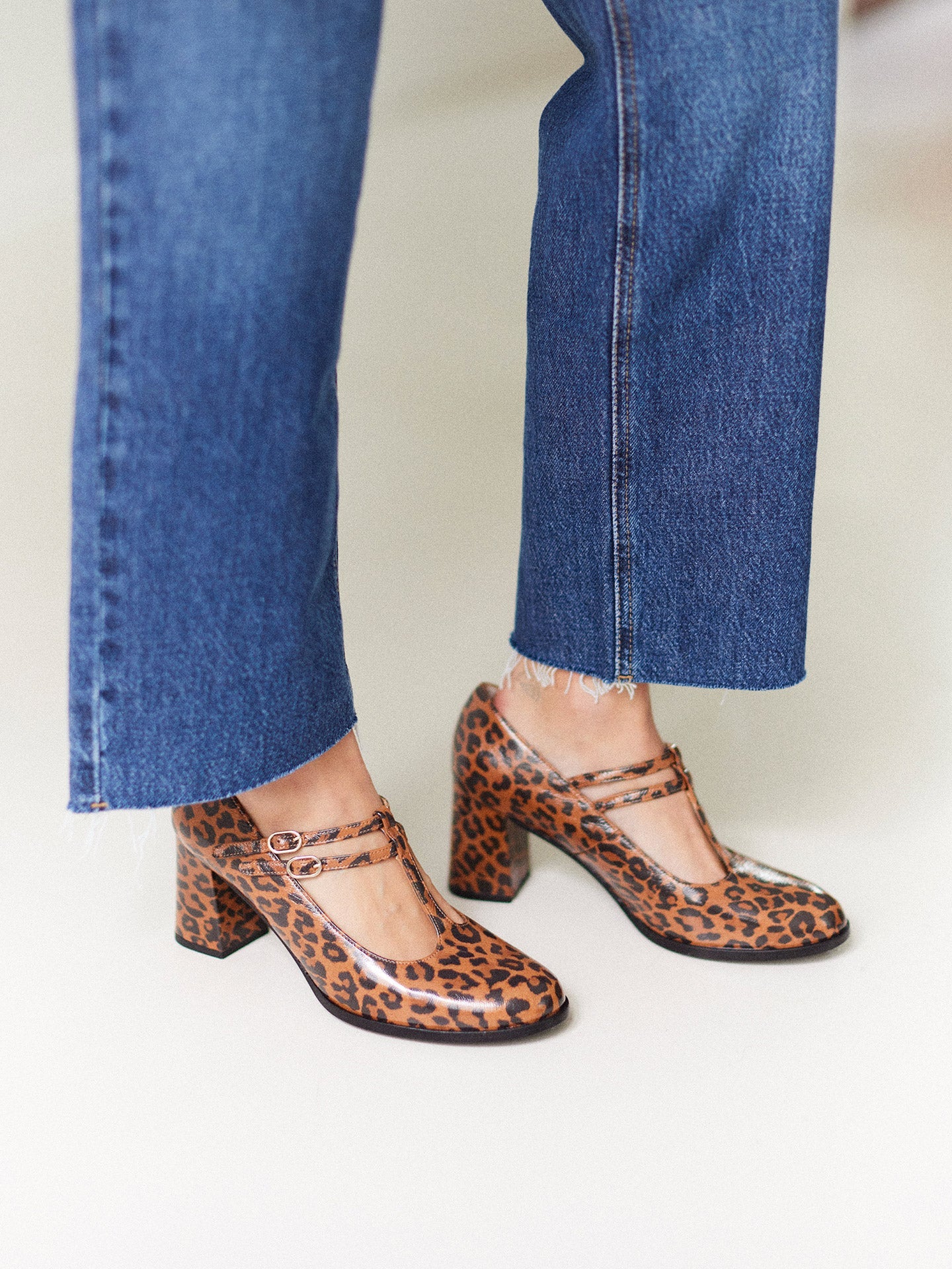 Leopard T-Bar Mary Jane Pumps in Leather with Block Heel and Double Strap  | Rey Leopard
