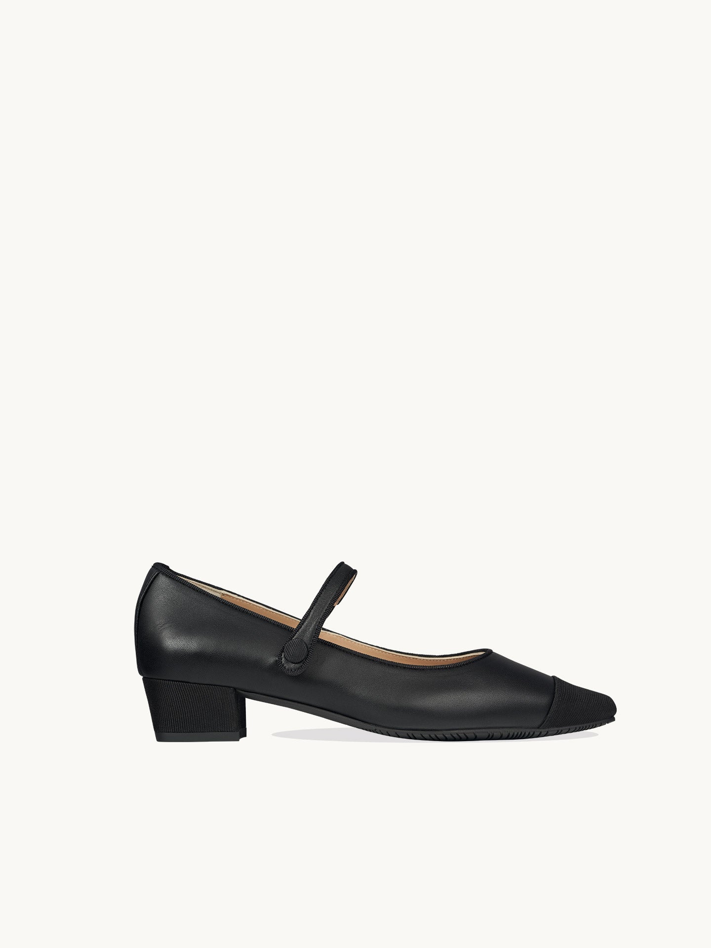 Black Leather Ballerina Flats with Pointed Toe and Small Heel | Bambie Classic Black